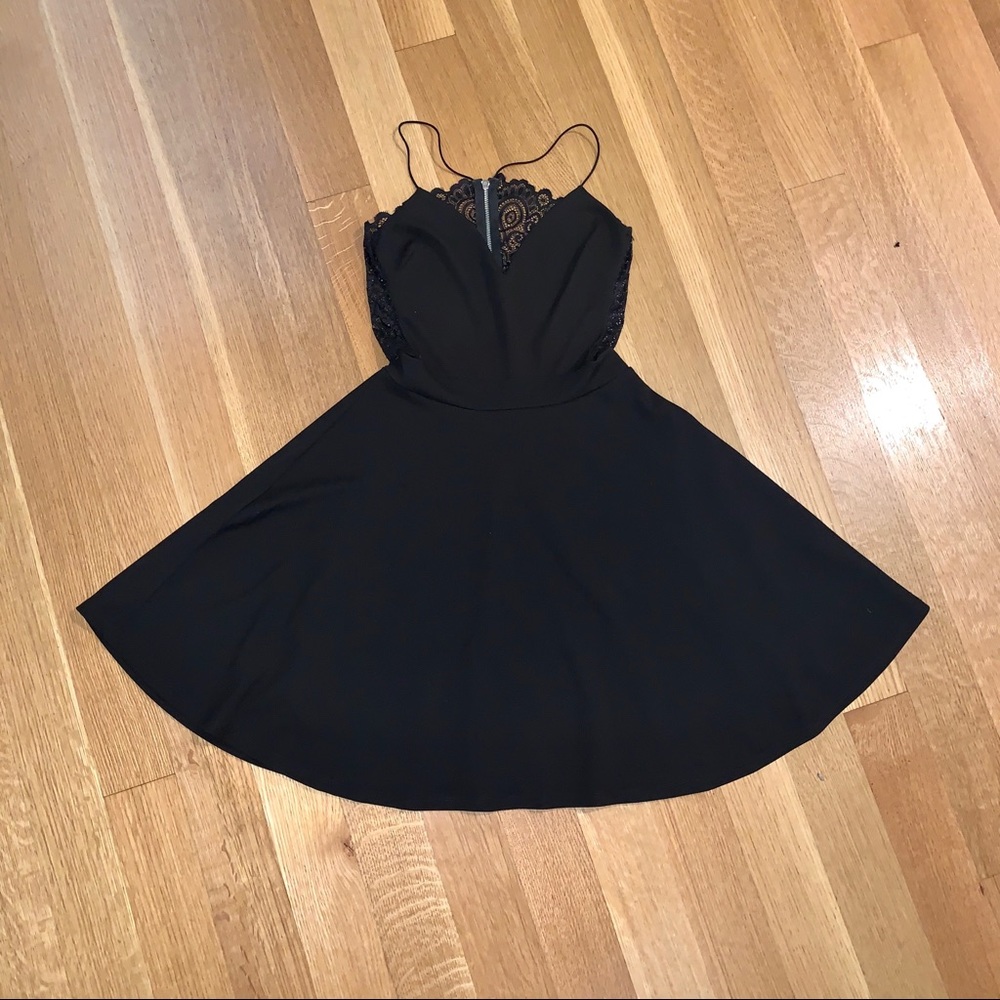 😎5 for $25😎 Black dress with lace backing
